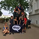 Ahoy! אכסניה